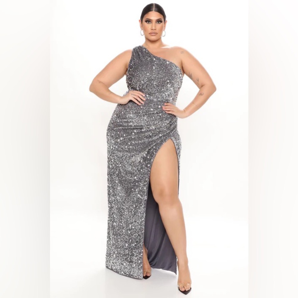 Fashion Nova Karli Sequined Maxi Dress